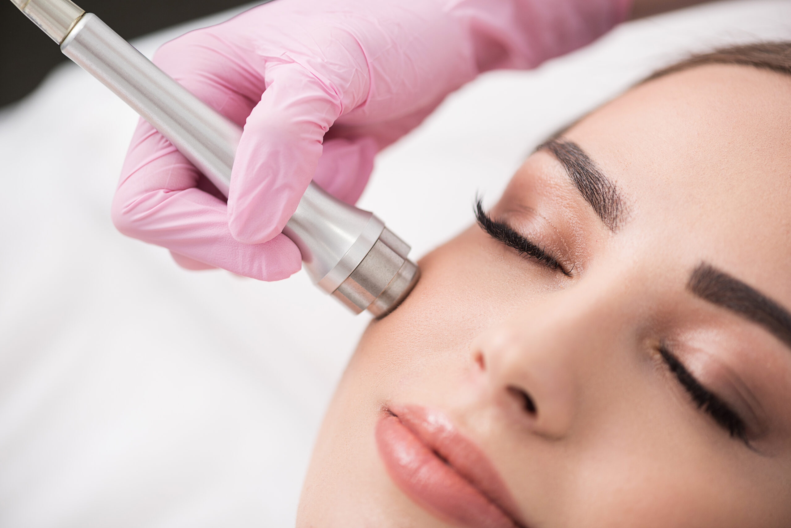 DiamondGlow facial