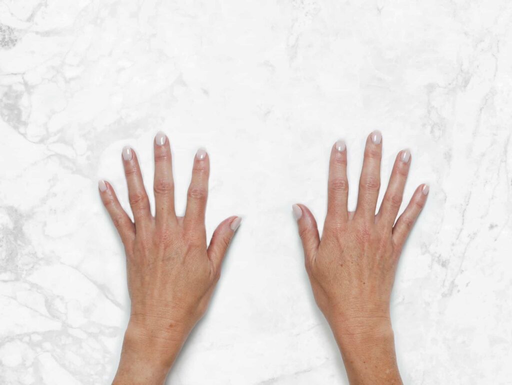 Hand filler